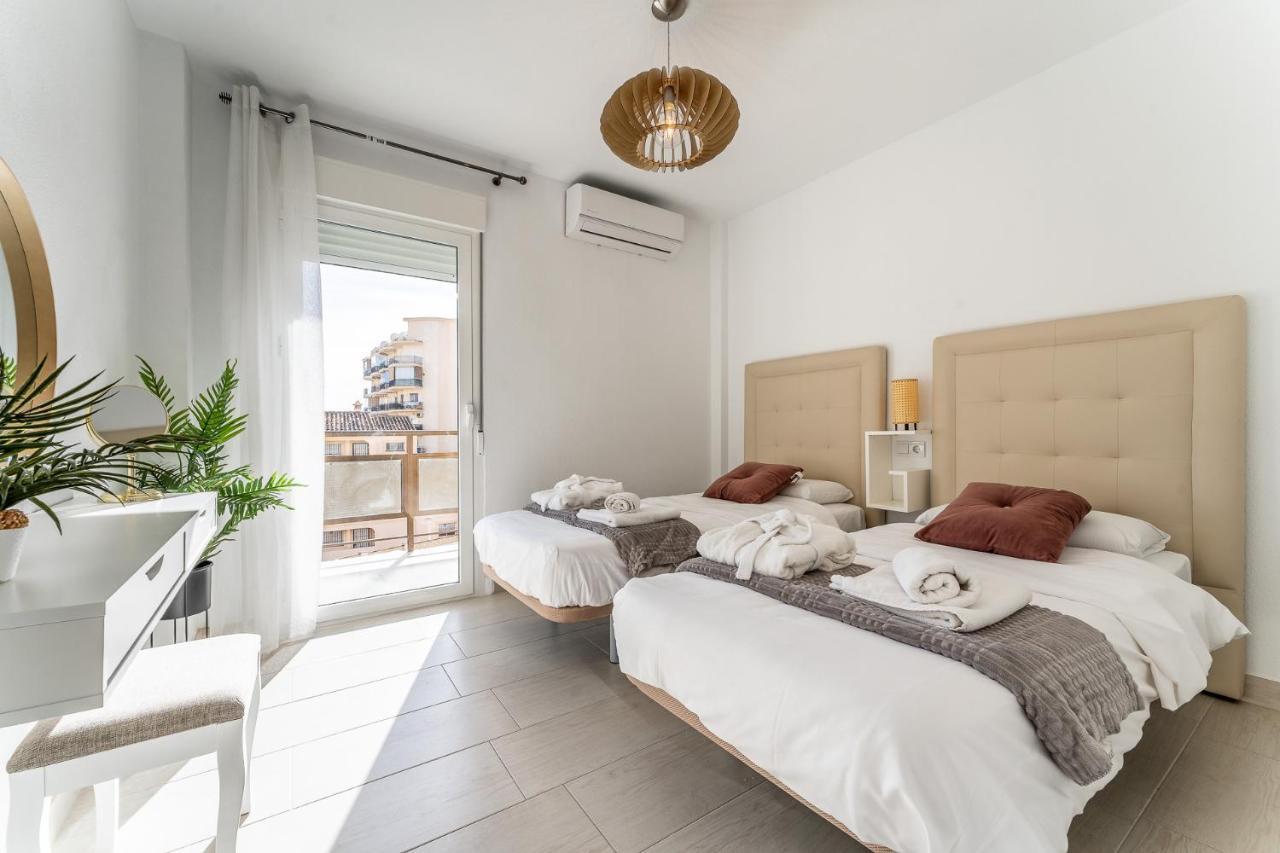 Sea View 2 Bedroom Apartment 2 Min Away From The Beach ตอร์เรโมลิโนส ภายนอก รูปภาพ