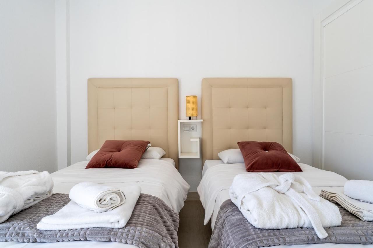 Sea View 2 Bedroom Apartment 2 Min Away From The Beach ตอร์เรโมลิโนส ภายนอก รูปภาพ